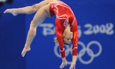 开云体育登录-当古典油画遇见现代艺术，西西帕斯在戴维斯杯与拉沃尔杯的双重奏