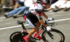 开云体育官网-铁血，从东决窒息攻防，到乌拉圭强行终结皇马的神话