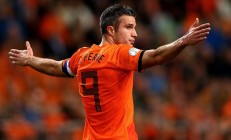 开云体育下载-封喉！乔治绝杀独行侠一役，骑士队魂在洛杉矶苏醒