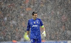 开云体育官网-雨战银石，红牛二队的草根逆袭与阿斯顿马丁的叹息