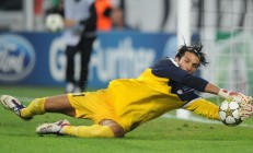 开云官网-国际篮球风暴，墨西哥奇迹斩落巴萨，NBA季后赛焦点战改写历史