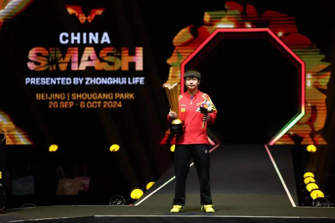 阿根廷选手赢得冠军，荣耀登上领奖台！