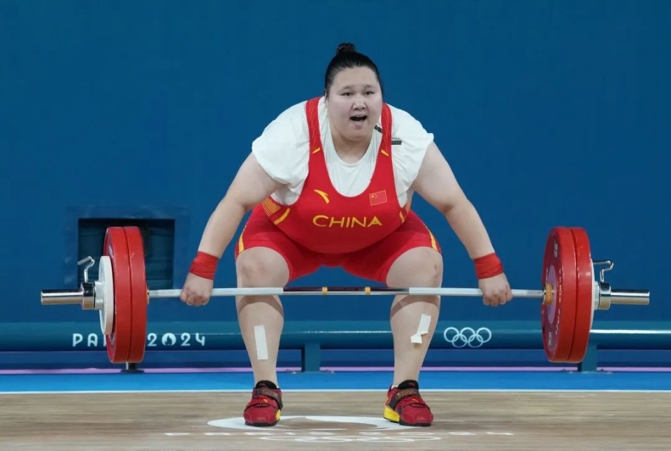 举重项目再次获金，中国选手继续领先