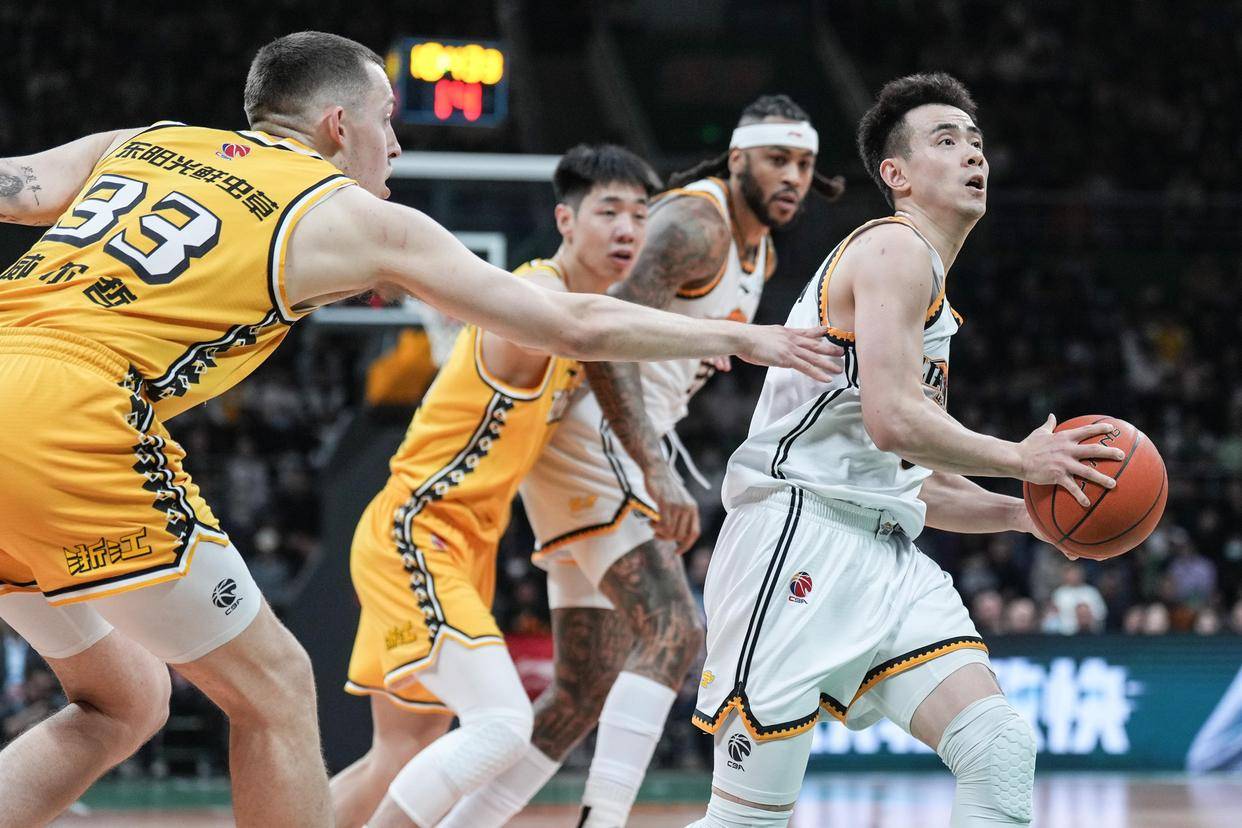 职业篮球联赛风云突变，球队实力有所偏差的简单介绍