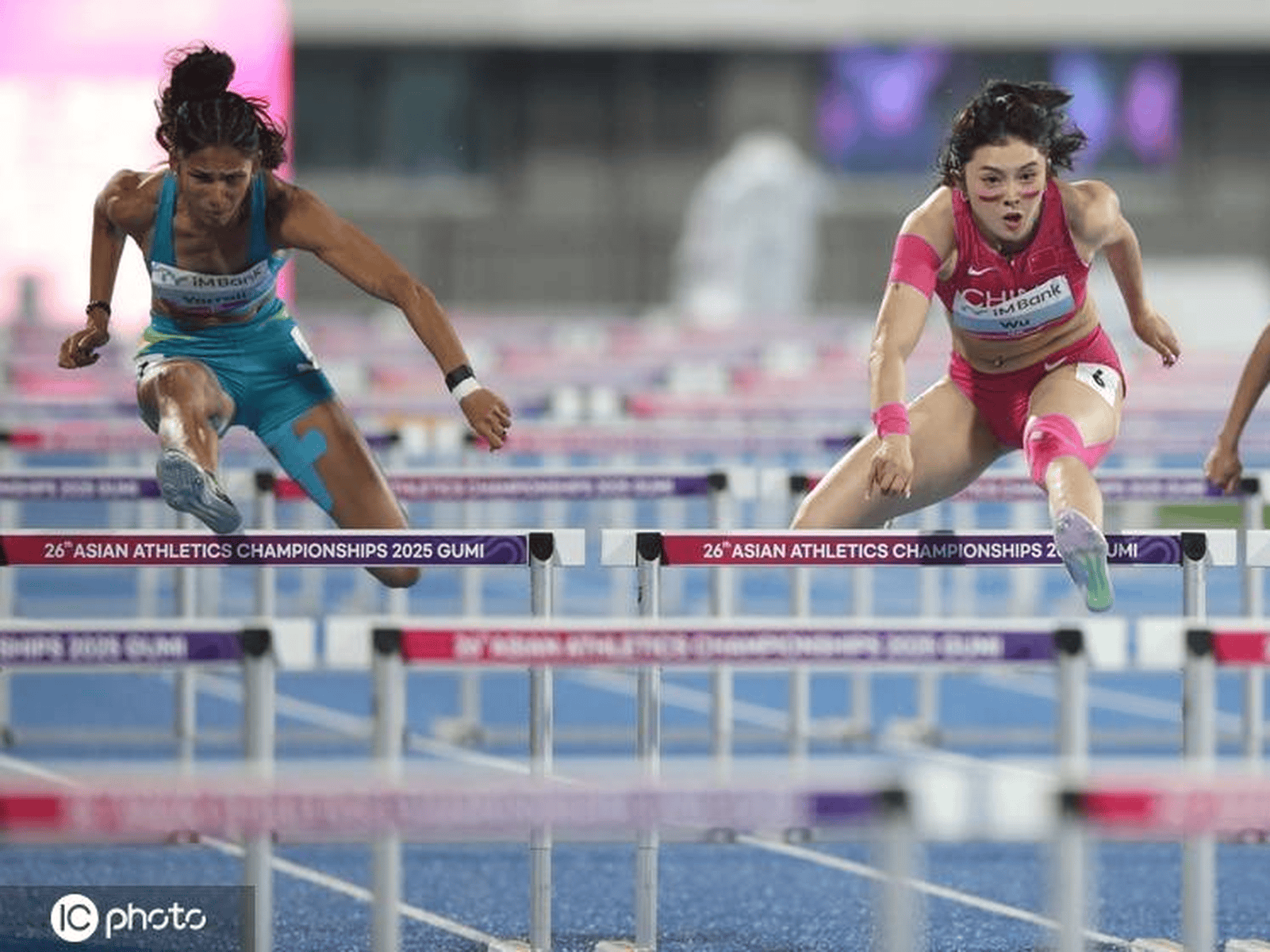 包含体操女子团体决赛惊险百米，中国队斩获奖牌的词条