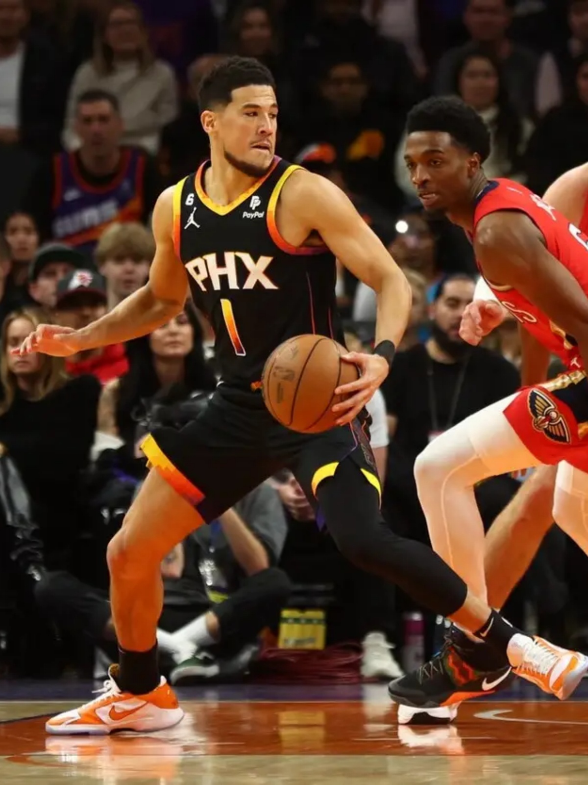 鹈鹕队在季后赛中展现出强劲实力