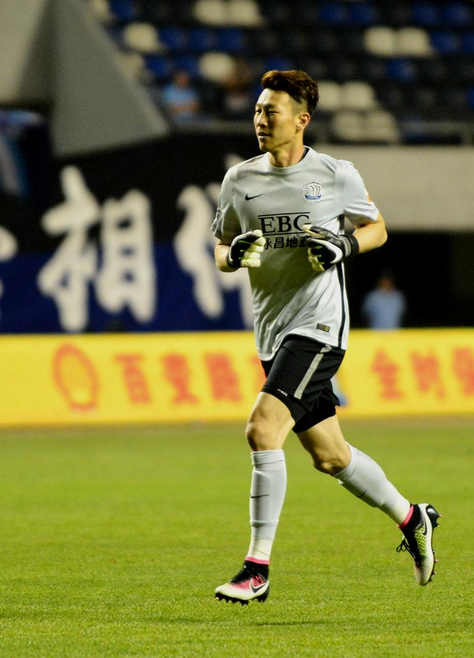 永昌队在亚冠联赛中表现抢眼，平稳晋级