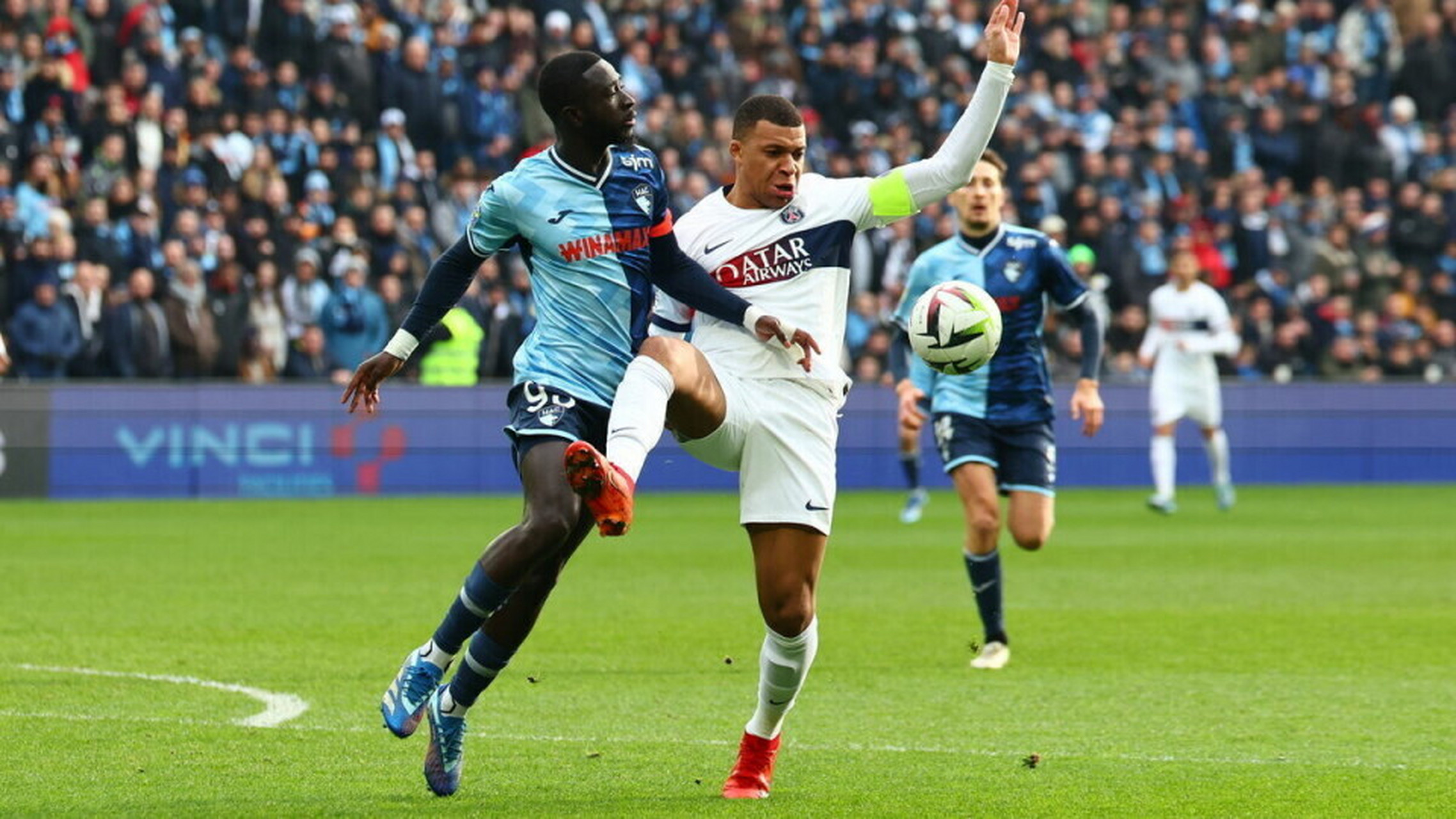 巴黎圣日耳曼防守有余，进攻不足，备战下一场