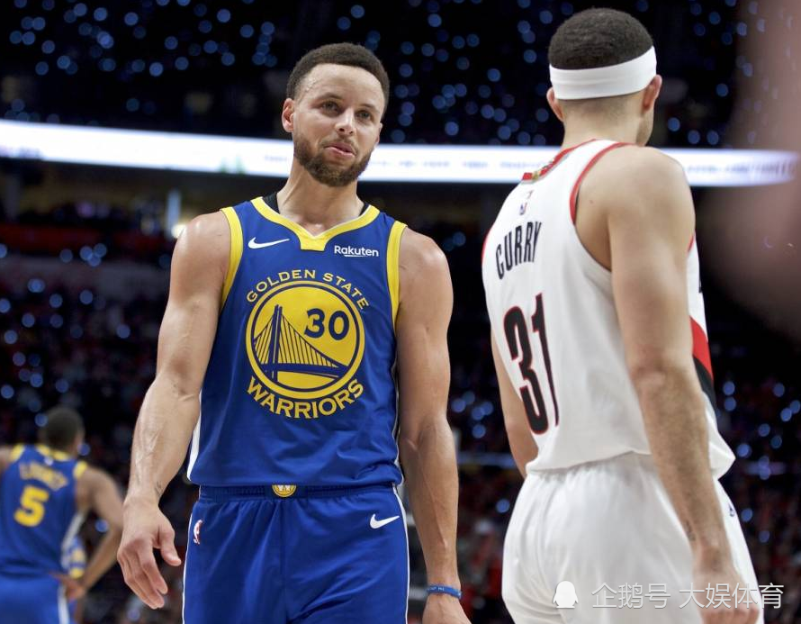 76人主场告负,抢七之争饶有悬念 76人主场告负,抢七之争饶有悬念