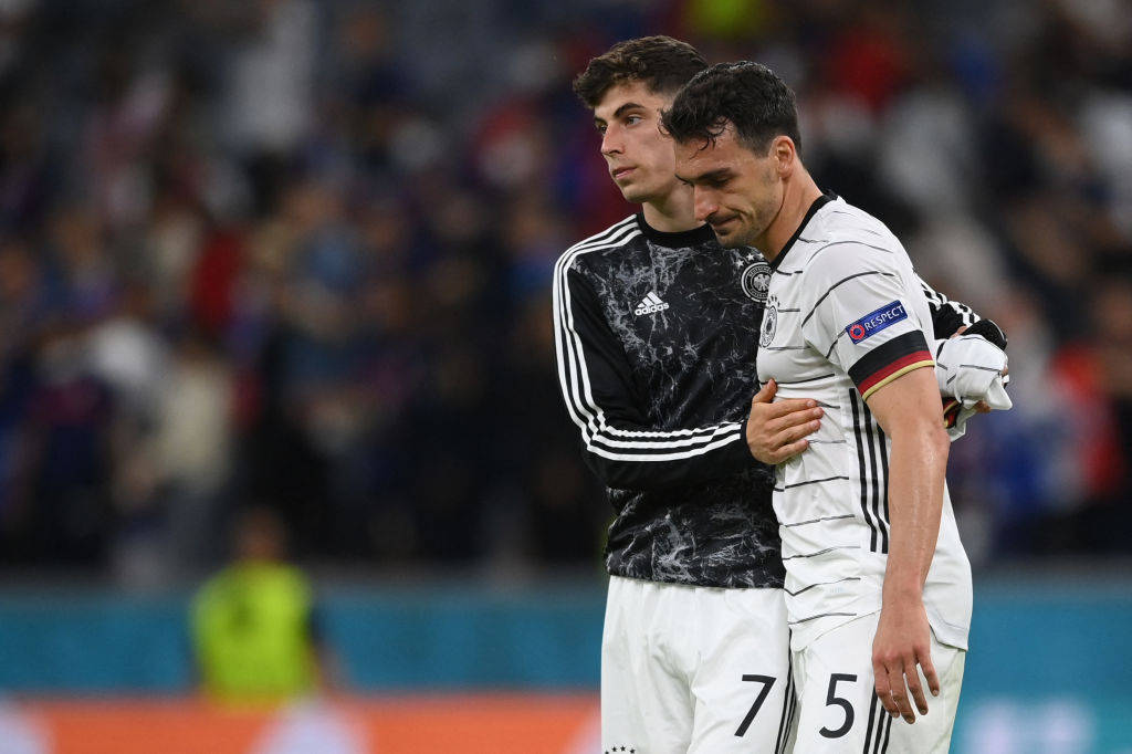 英格兰队碾压德国队，马龙刷新纪录