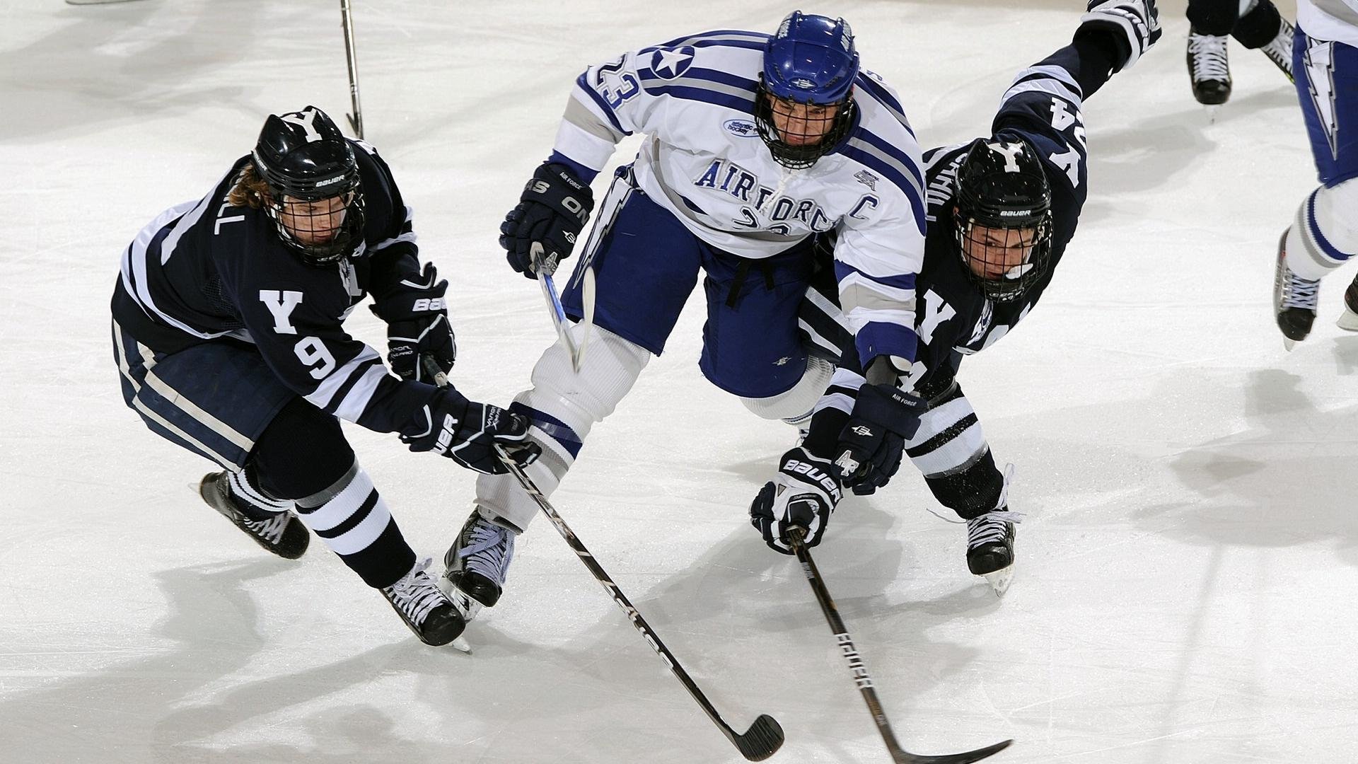 首先，我们来扩展思维，确定一个独特且有深度的标题